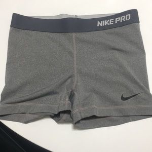 Nike Pro 2” shorts size M